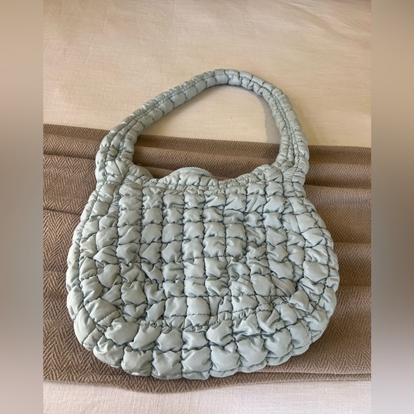 Forever 21 bubble plush purse color baby blue - Picture 8 of 8